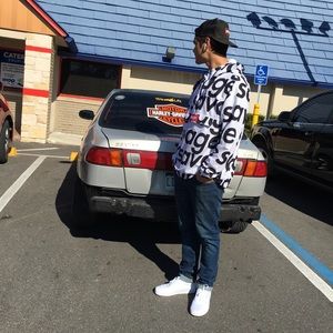 Meet your Posher, Buddy